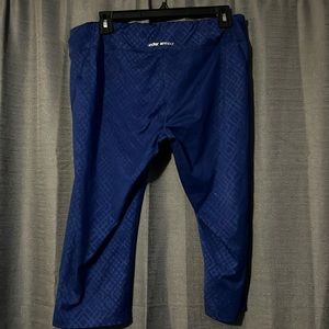 Under Armour cropped leggings